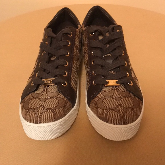 shoes coach women's